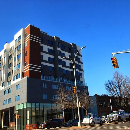 ניו יורק Liberty View Brooklyn Hotel מראה חיצוני תמונה