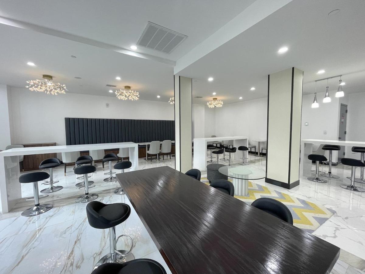 ניו יורק Liberty View Brooklyn Hotel מראה חיצוני תמונה